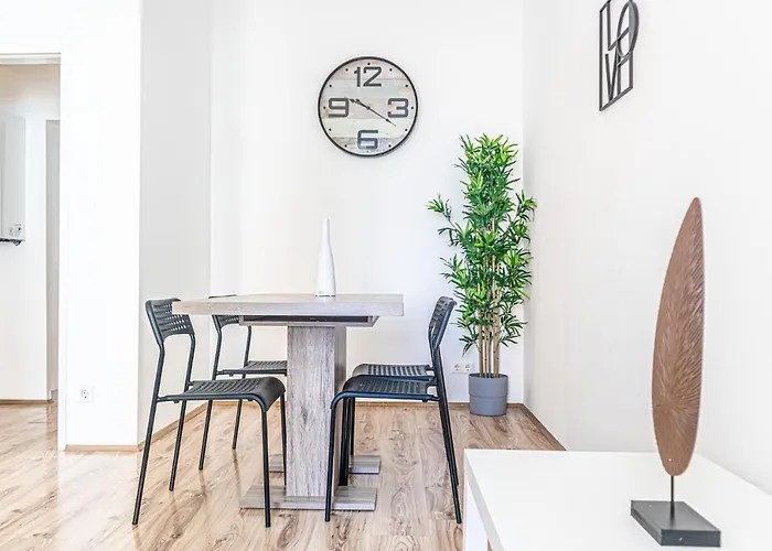 דירה Attractive 1br And 1 Lr Comfortable Design, Great Location