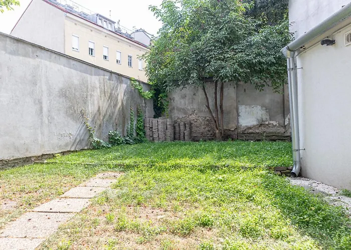 Attractive 1br And 1 Lr Comfortable Design, Great Location וינה