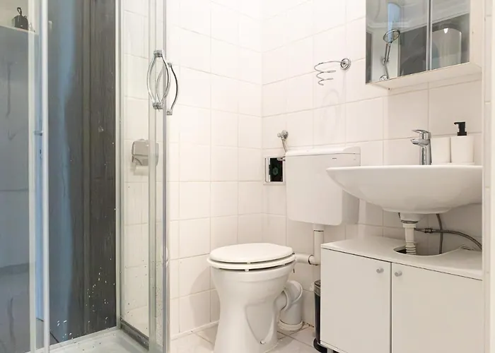 Attractive 1br And 1 Lr Comfortable Design, Great Location וינה