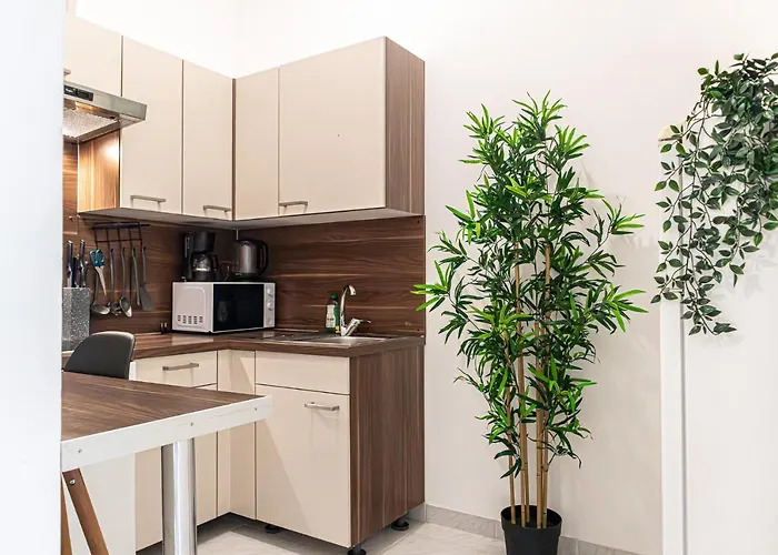 Attractive 1br And 1 Lr Comfortable Design, Great Location *
